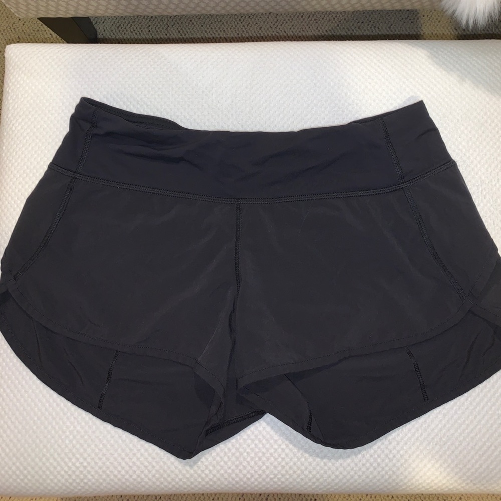 Lululemon black speed up short 2.5”